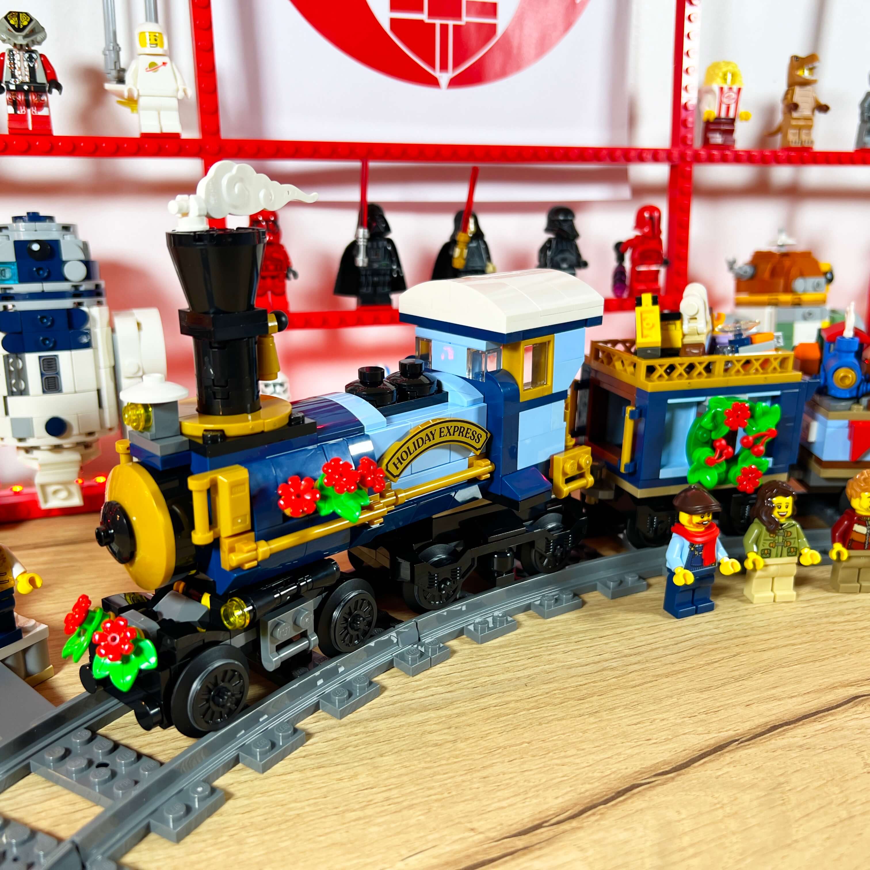 LEGO Icons 10361 Holiday Express Train Review: A Successful Winter ...
