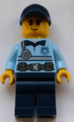 Policeman cty1373 - Lego City minifigure for sale at best price