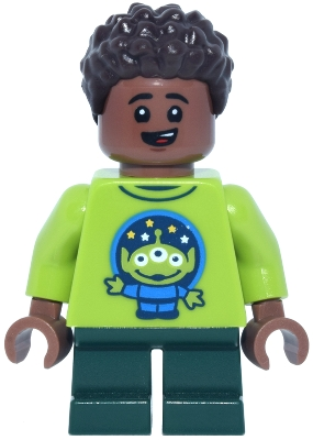 Minifig LEGO Disney dis206 Main Street, U.S.A. Park Guest Child - Boy, Toy Story Shirt with Alien and Rocket on Back, Dark Green Short Legs