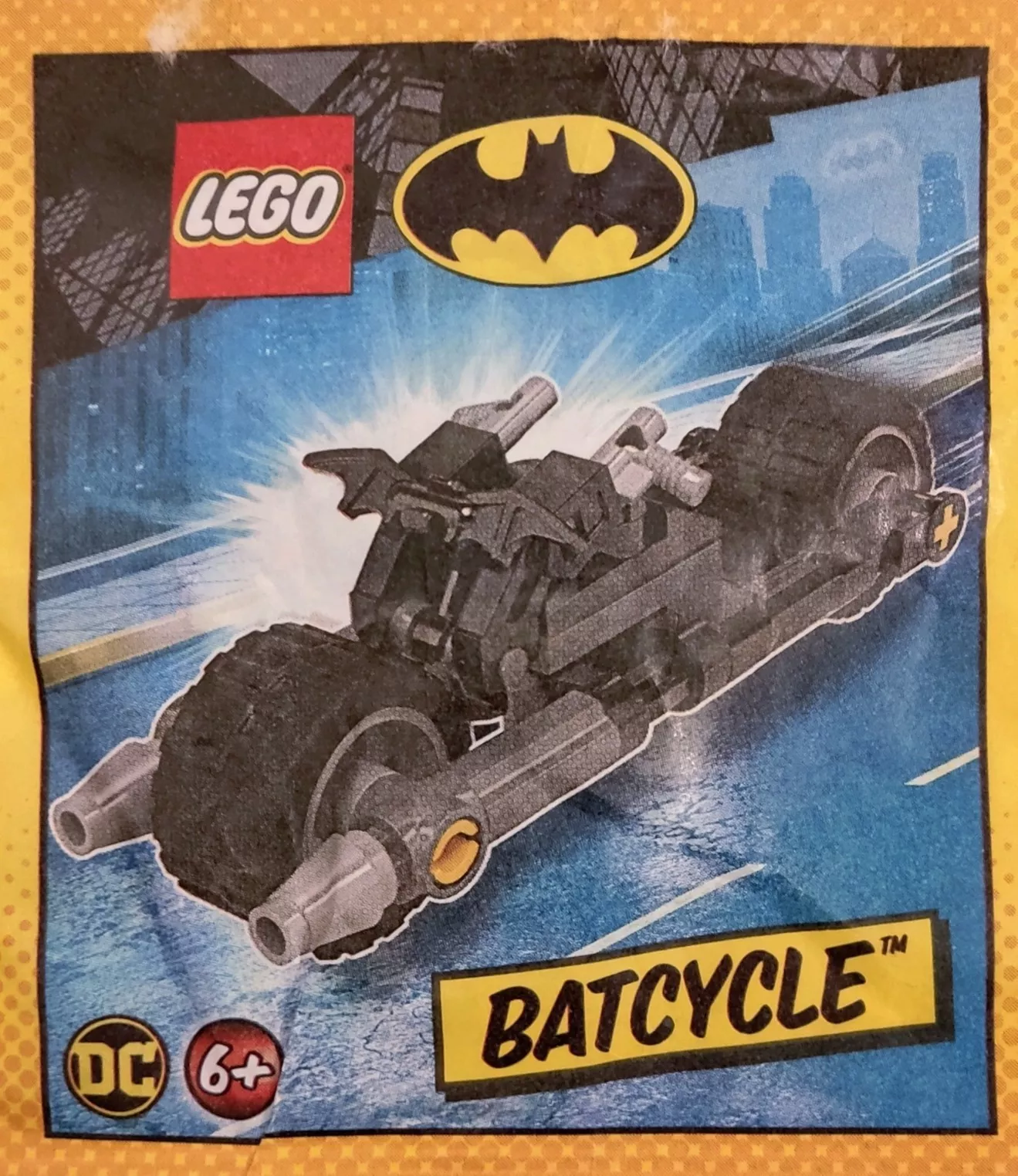 Set LEGO DC Comics Super Heroes 212325 Batcycle