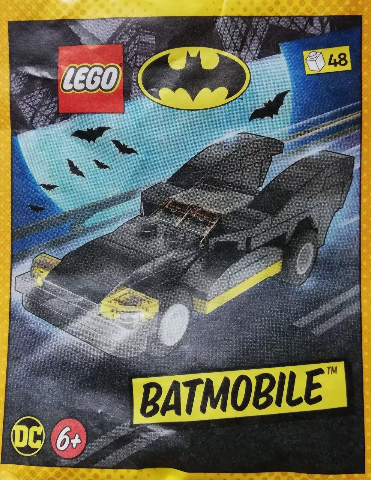 Set LEGO DC Comics Super Heroes 212403 Batmobile