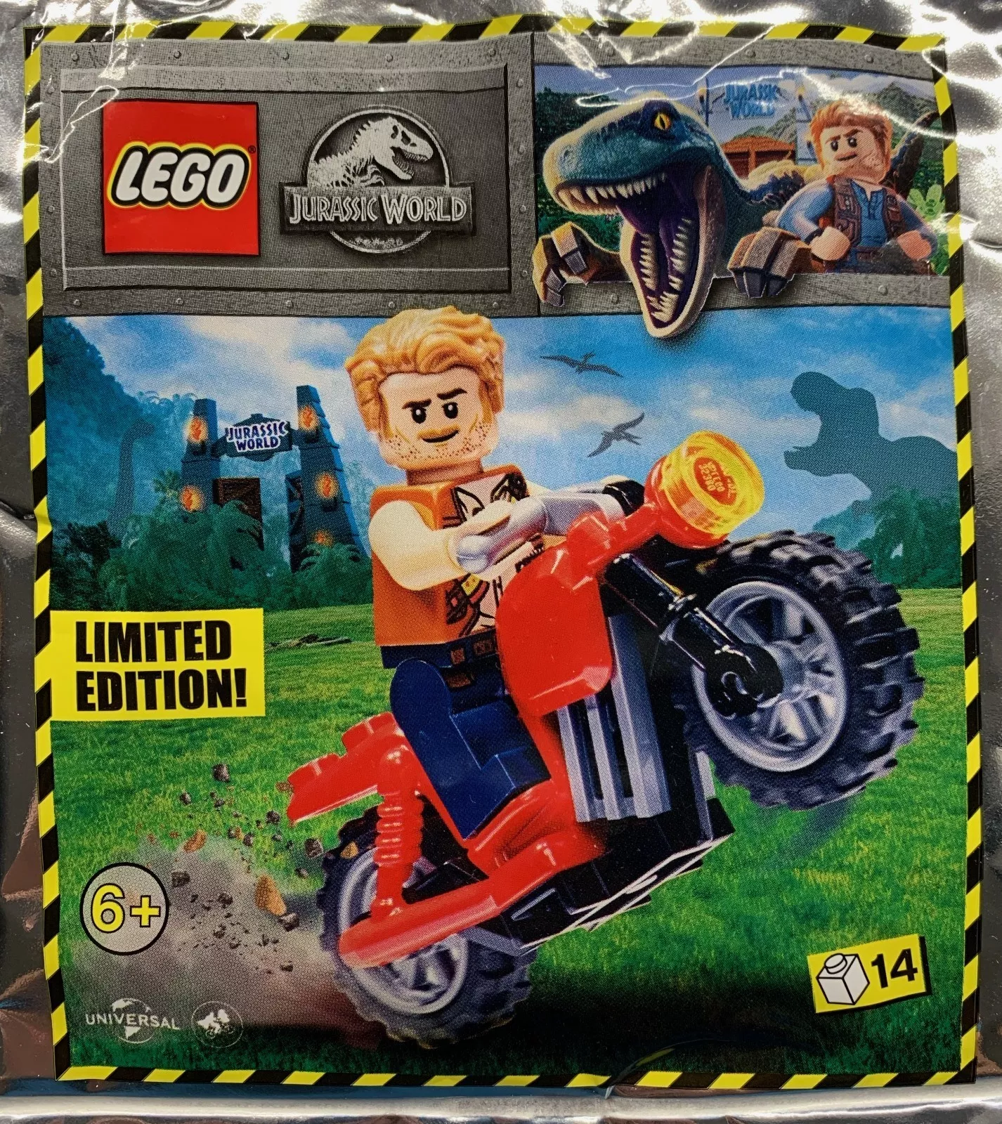 Set LEGO Jurassic World 122114 Owen and red motorbike