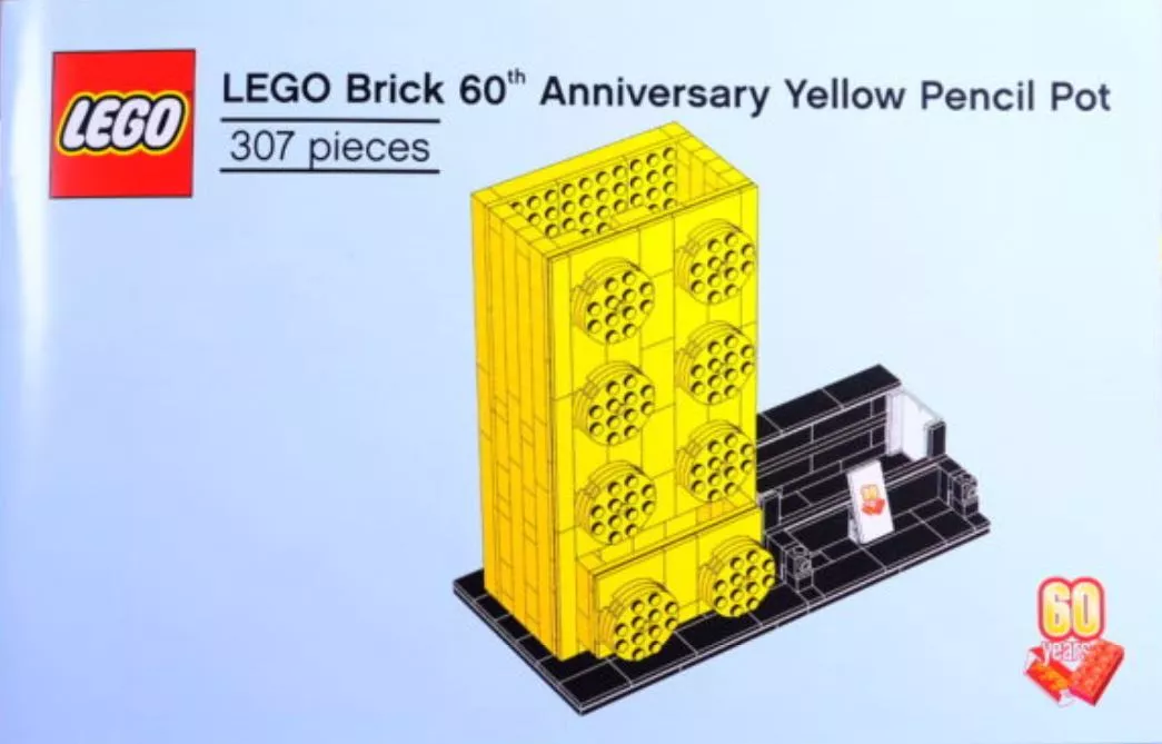 Set LEGO Promotionnel 6258619 LEGO Brick 60th Anniversary Yellow Pencil Pot