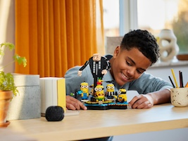Set LEGO Despicable Me 75582 Brick-Built Gru and Minions image 6