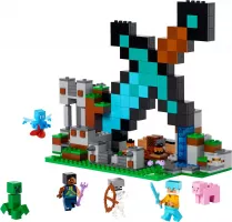 Set  LEGO Minecraft 21244 L’avant-poste de l’épée