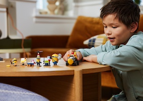 Set LEGO Moi, moche et méchant 75580 Les Minions et la voiture-banane image 8
