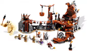 Set  LEGO The Hobbit 79010 The Goblin King Battle